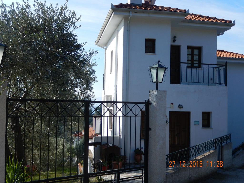 Argo - Mythos Apartment Trikeri Bagian luar foto